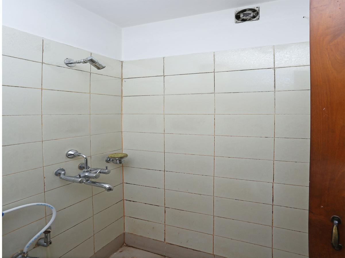 Hotel Amrit Regency Guwahati Esterno foto