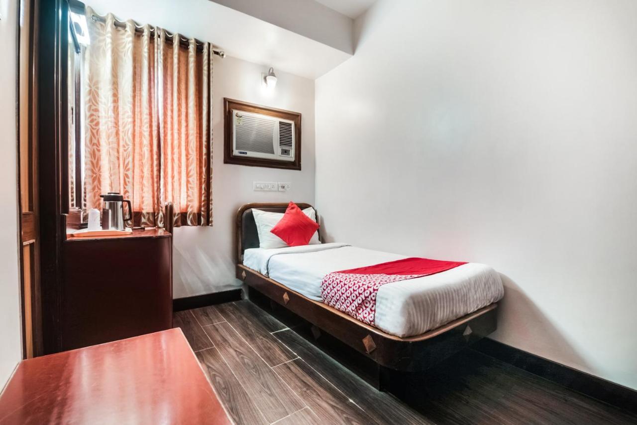 Hotel Amrit Regency Guwahati Esterno foto